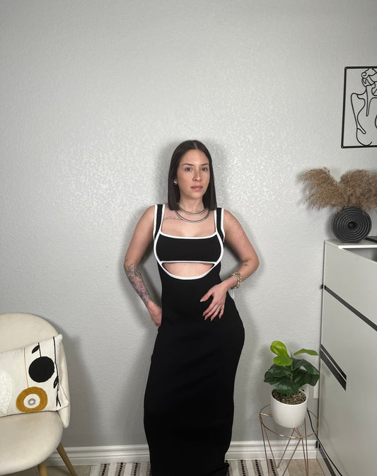 B&W Sarah Maxi
